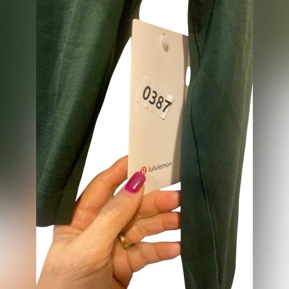 NWT Lululemon swiftly tech cropped long sleeve Size 4 - Picture 5 of 5